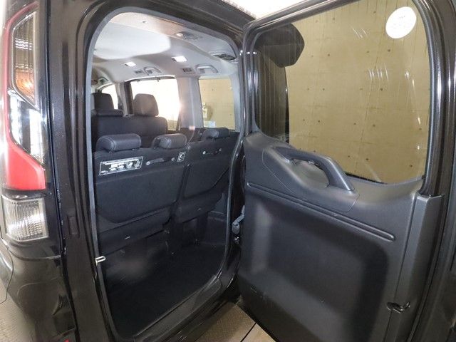 HONDA STEPWAGON SPADA 2015