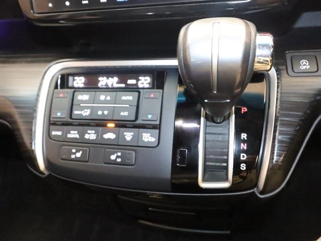 HONDA STEPWAGON SPADA 2015