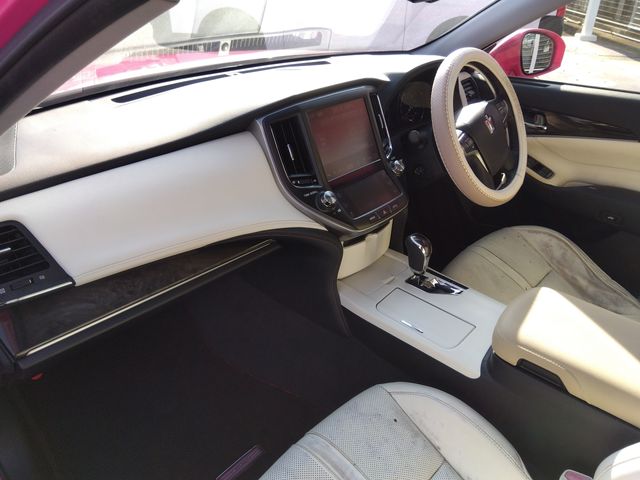 TOYOTA CROWN sedan hybrid 2013