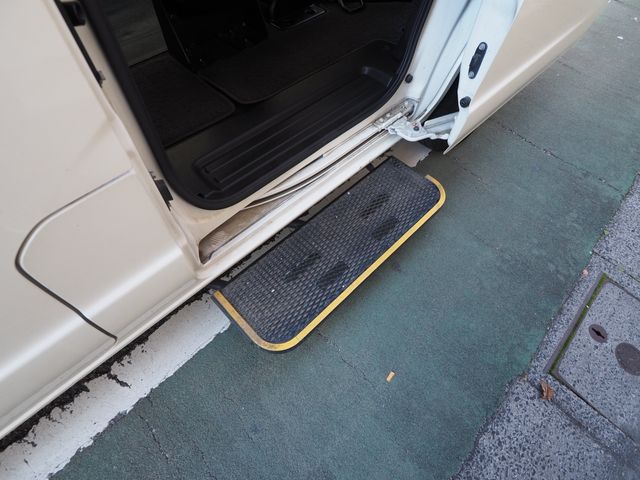 NISSAN NV200 VANETTE van 2020