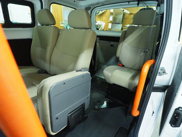 NISSAN NV200 VANETTE van 2018