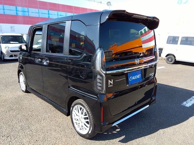 HONDA N BOX CUSTOM 2023