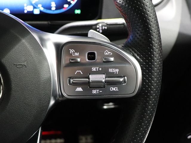 MERCEDES BENZ MERCEDES BENZ GLA class 2023