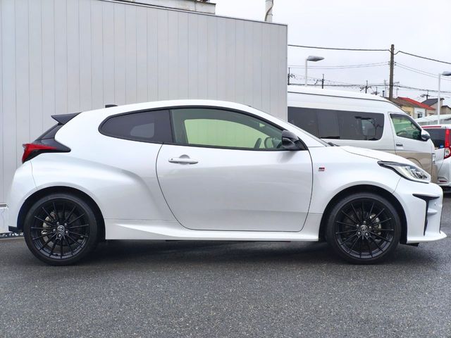 TOYOTA GR YARIS 2021