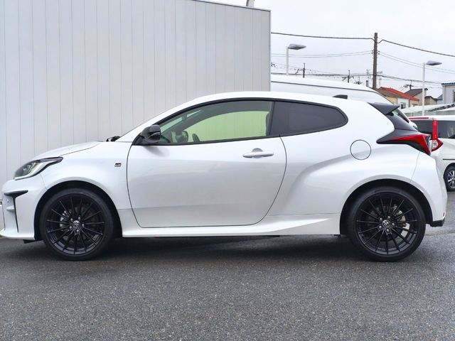 TOYOTA GR YARIS 2021