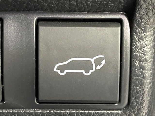 TOYOTA COROLLA CROSS HYBRID 2025