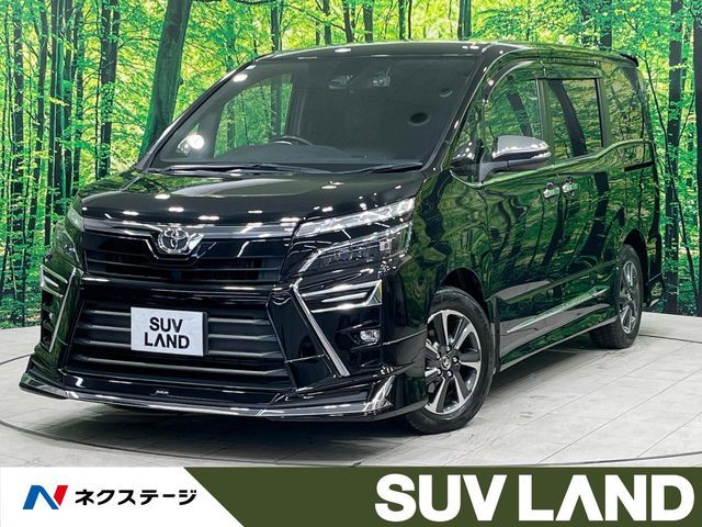 TOYOTA VOXY 2018