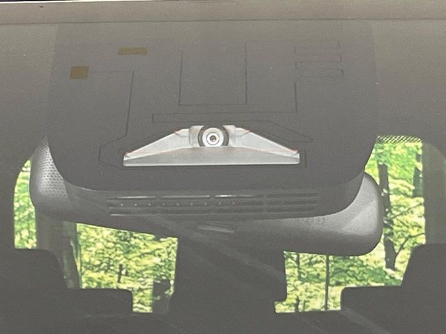 TOYOTA VOXY HYBRID 2025