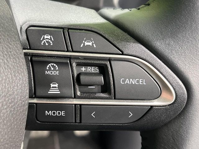 TOYOTA VOXY HYBRID 2025