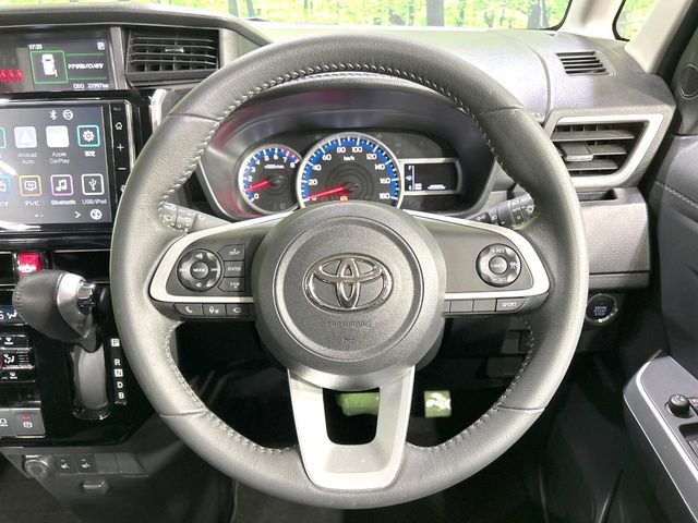 TOYOTA ROOMY 2023