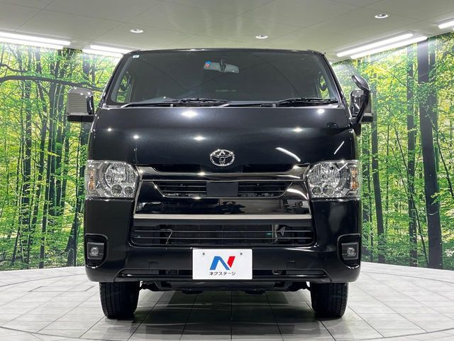 TOYOTA HIACE van 4WD 2022