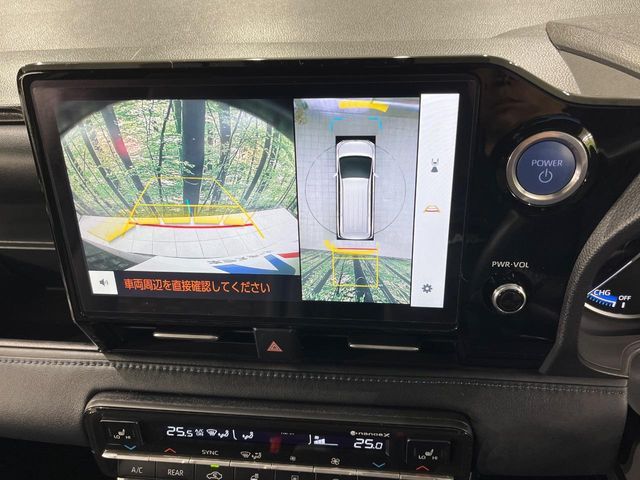 TOYOTA VOXY HYBRID 4WD 2022