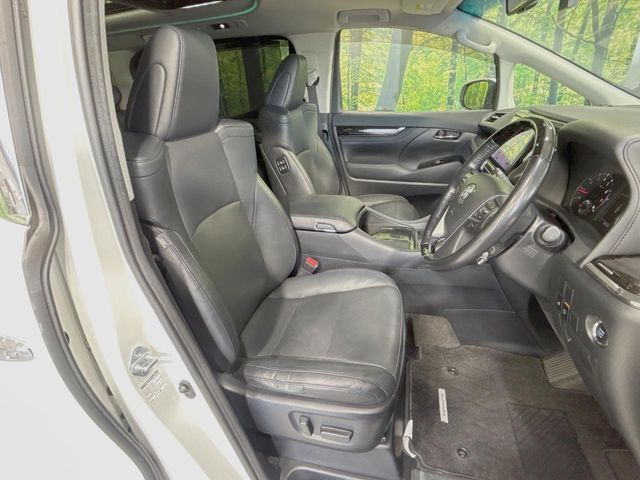 TOYOTA ALPHARD 2017