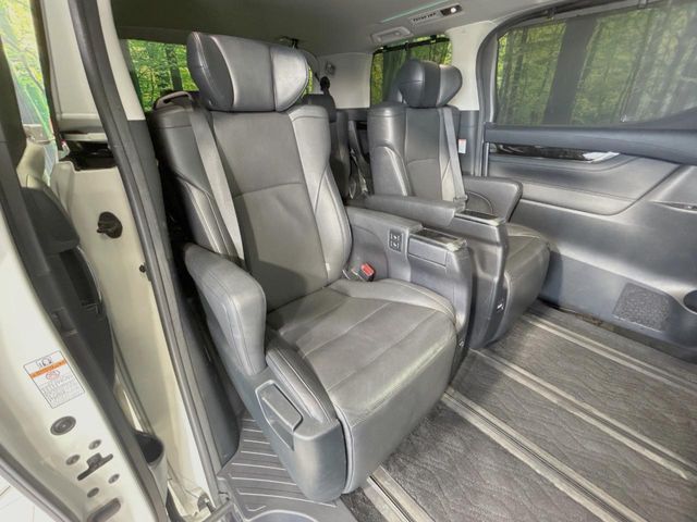 TOYOTA ALPHARD 2017