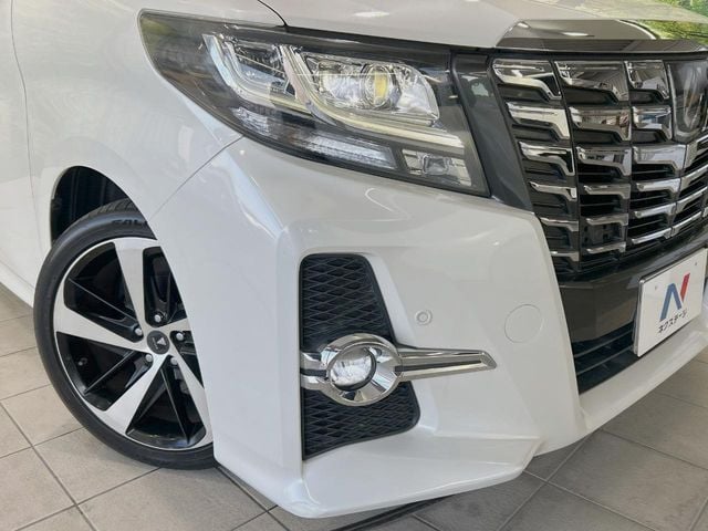TOYOTA ALPHARD 2017