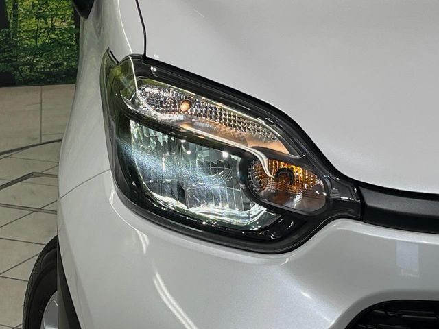 TOYOTA SIENTA HYBRID 2025