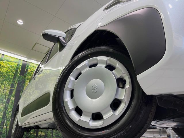 TOYOTA SIENTA HYBRID 2025