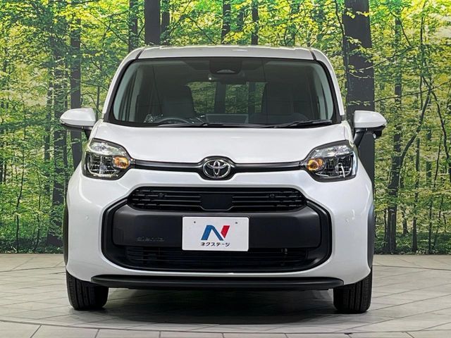 TOYOTA SIENTA HYBRID 2025