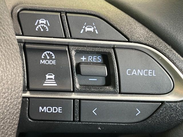 TOYOTA VOXY HYBRID 2025