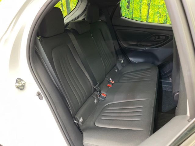 TOYOTA YARIS HYBRID 2023