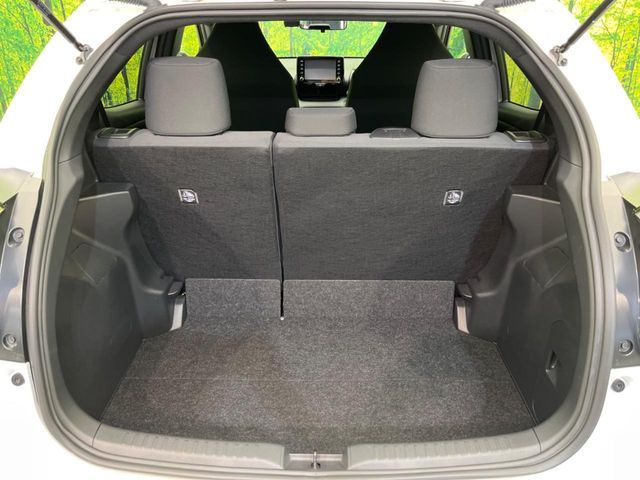 TOYOTA YARIS HYBRID 2023