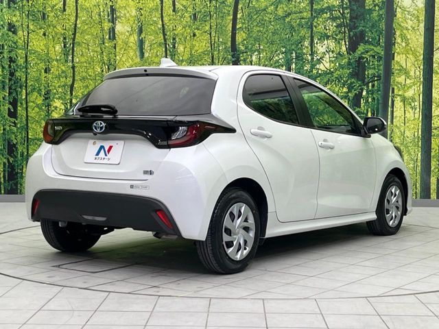 TOYOTA YARIS HYBRID 2023
