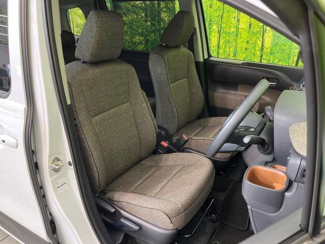 TOYOTA SIENTA HYBRID 2025