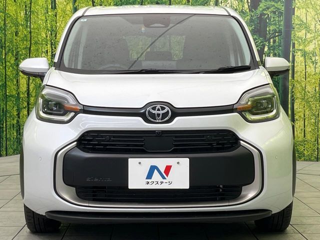 TOYOTA SIENTA HYBRID 2025