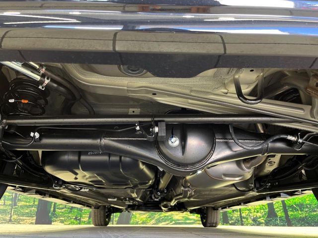 SUZUKI Spacia custom 4WD 2025