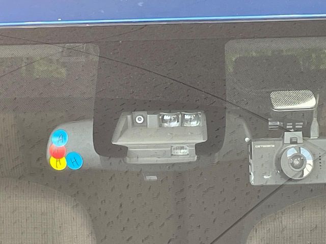 TOYOTA SIENTA HYBRID 2016