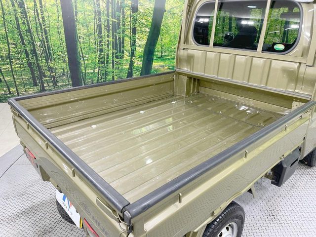 DAIHATSU HIJET truck 4WD 2015