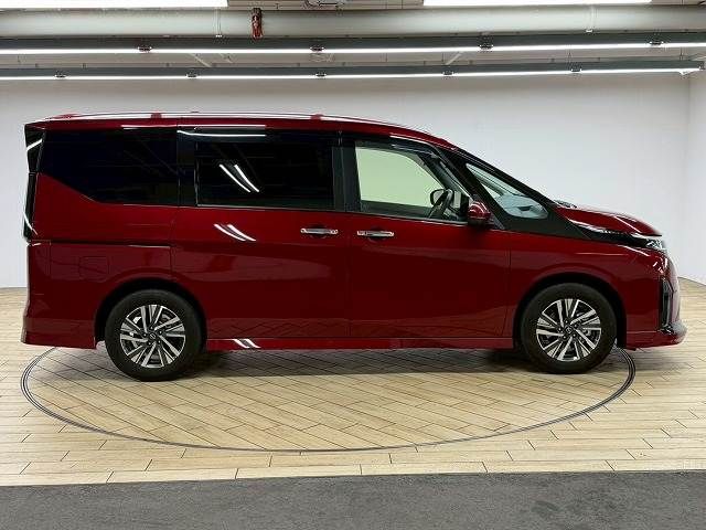 NISSAN SERENA  WG 2024