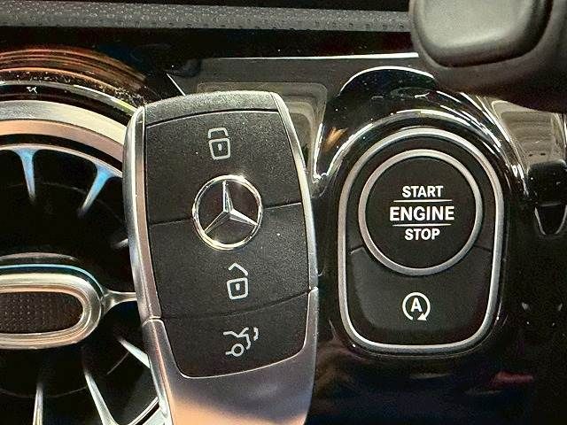 MERCEDES BENZ MERCEDES BENZ A class sedan 2019