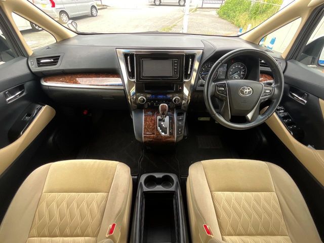 TOYOTA ALPHARD 2018