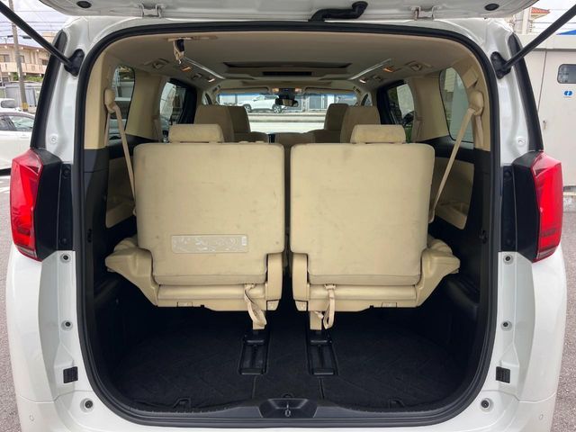 TOYOTA ALPHARD 2018