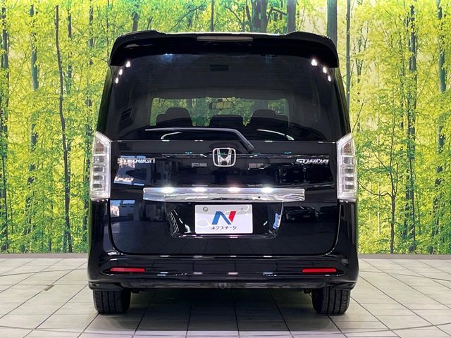 HONDA STEPWAGON SPADA 2013