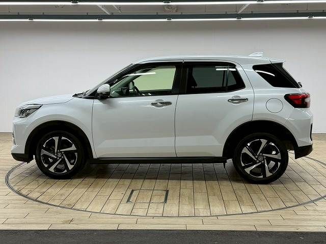 TOYOTA RAIZE HYBRID 2022