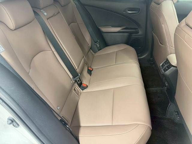 TOYOTA LEXUS UX250h 2023