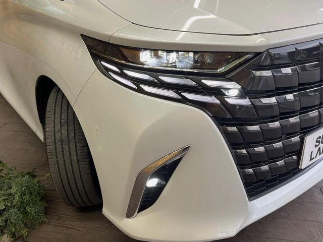 TOYOTA ALPHARD hybrid 2024
