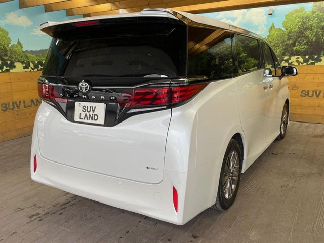 TOYOTA ALPHARD hybrid 2024