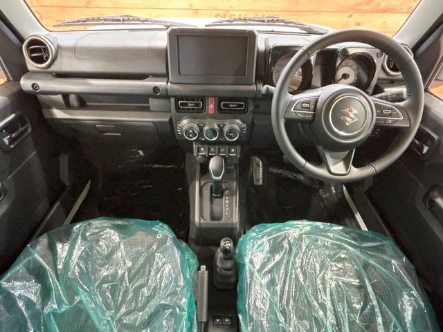 SUZUKI JIMNY NOMADE 2025