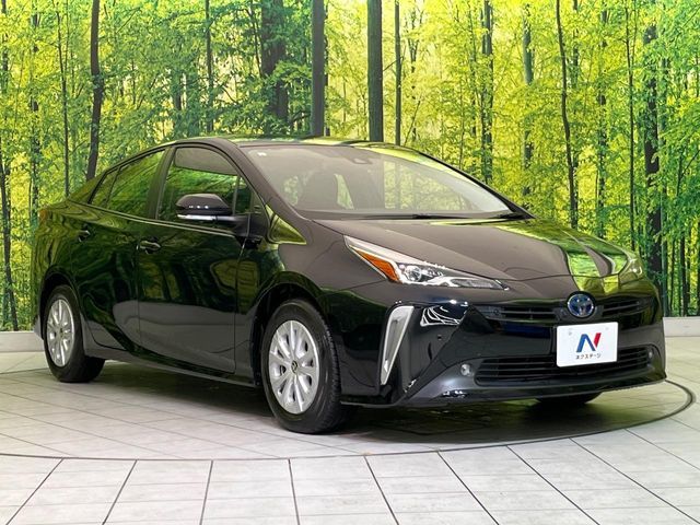 TOYOTA PRIUS 2021