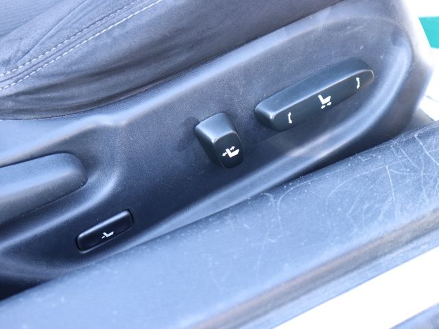 TOYOTA LEXUS IS250C 2013