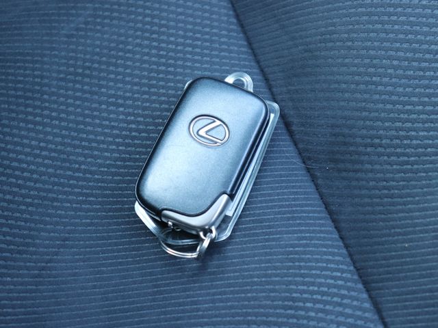 TOYOTA LEXUS IS250C 2013