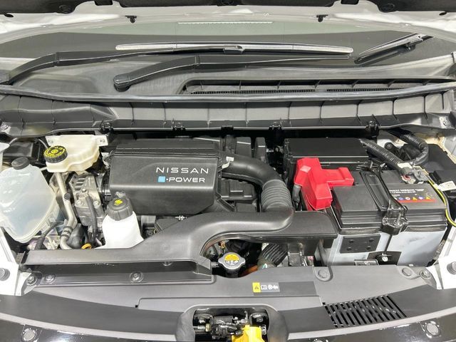 NISSAN SERENA  WG 2024