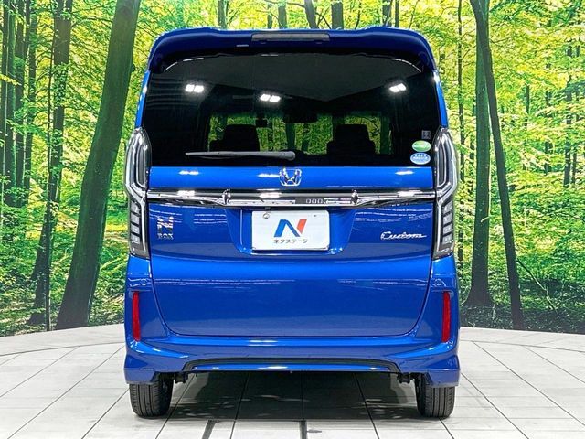 HONDA N BOX CUSTOM 2017