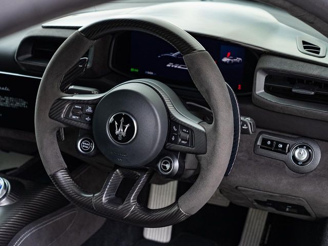 MASERATI MASERATI MC20 2022