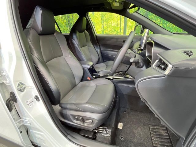 TOYOTA COROLLA CROSS HYBRID 2025