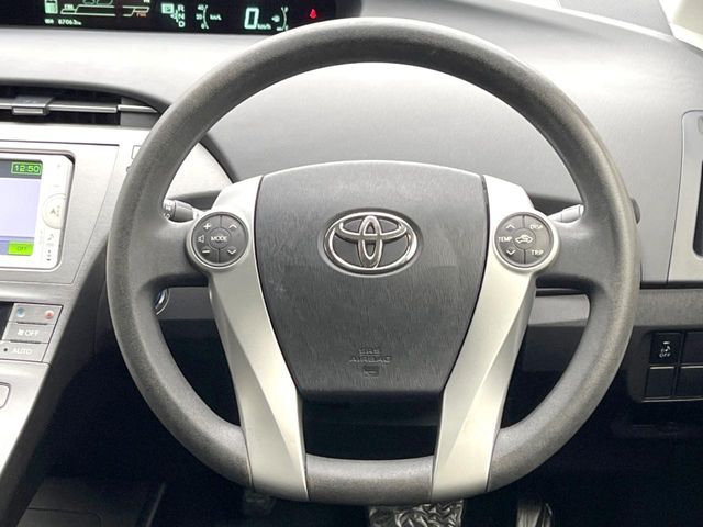 TOYOTA PRIUS 2012