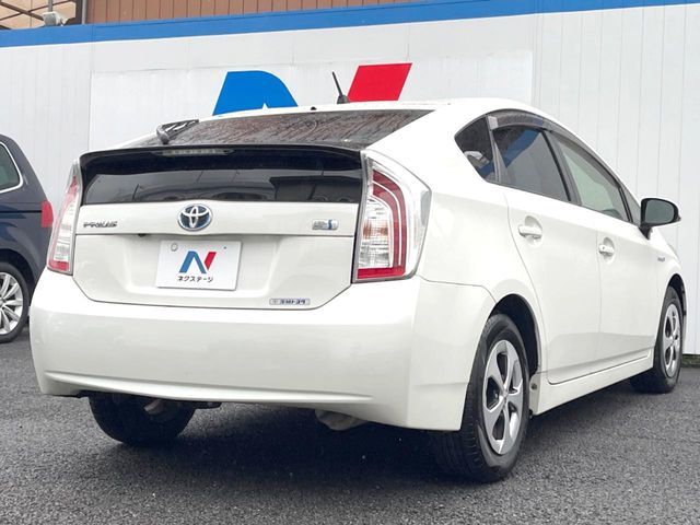 TOYOTA PRIUS 2012